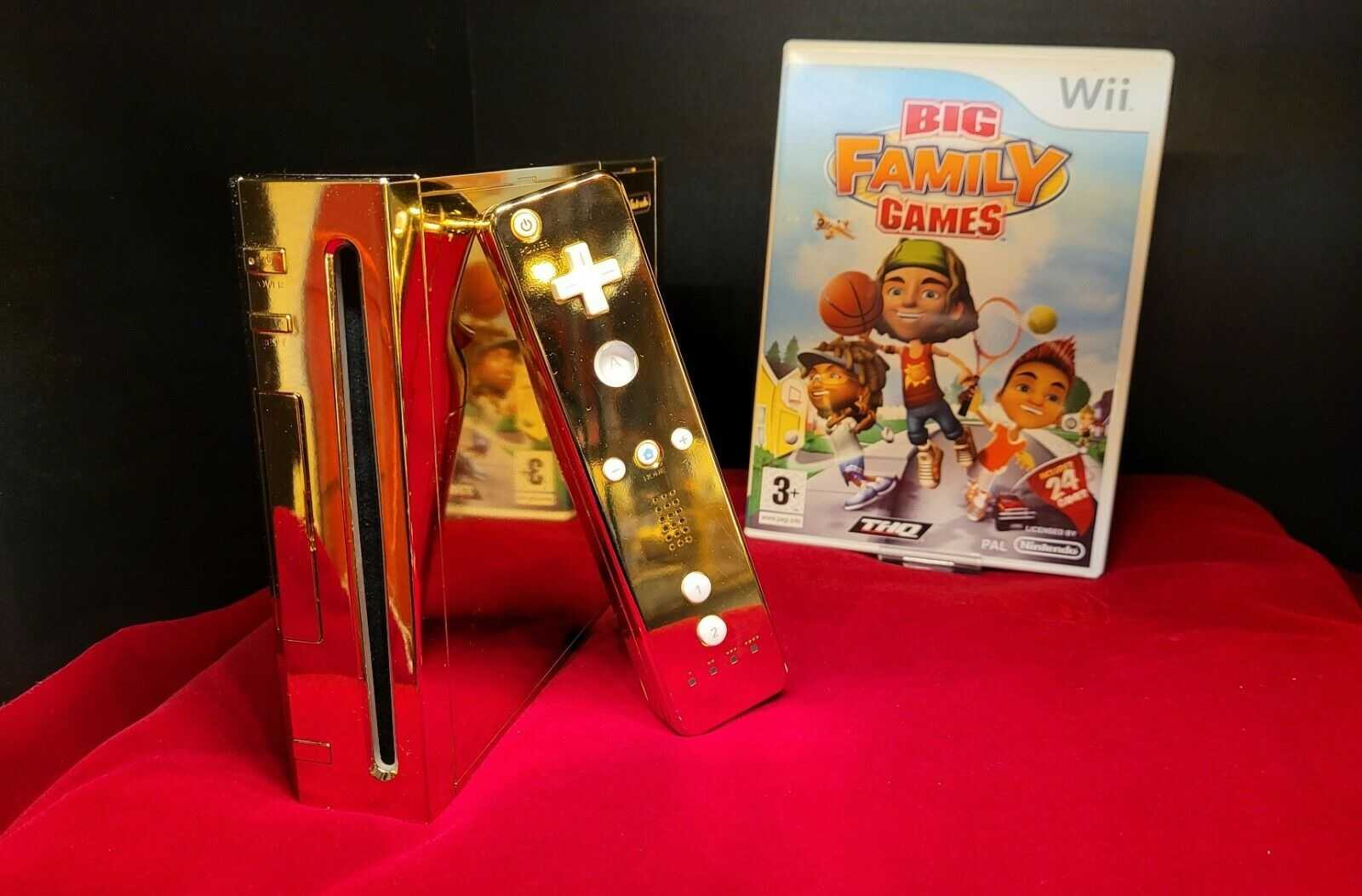 Golden Wii Fit per una regina comanda un prezzo di $ 300k su eBay