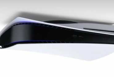 Casuale: l'annuncio Sony rimosso aveva la console PS5 capovolta
