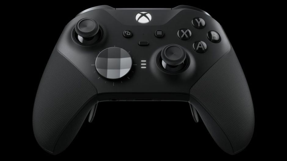 Phil Spencer si complimenta con DualSense mentre Xbox considera di aggiornare il proprio controller